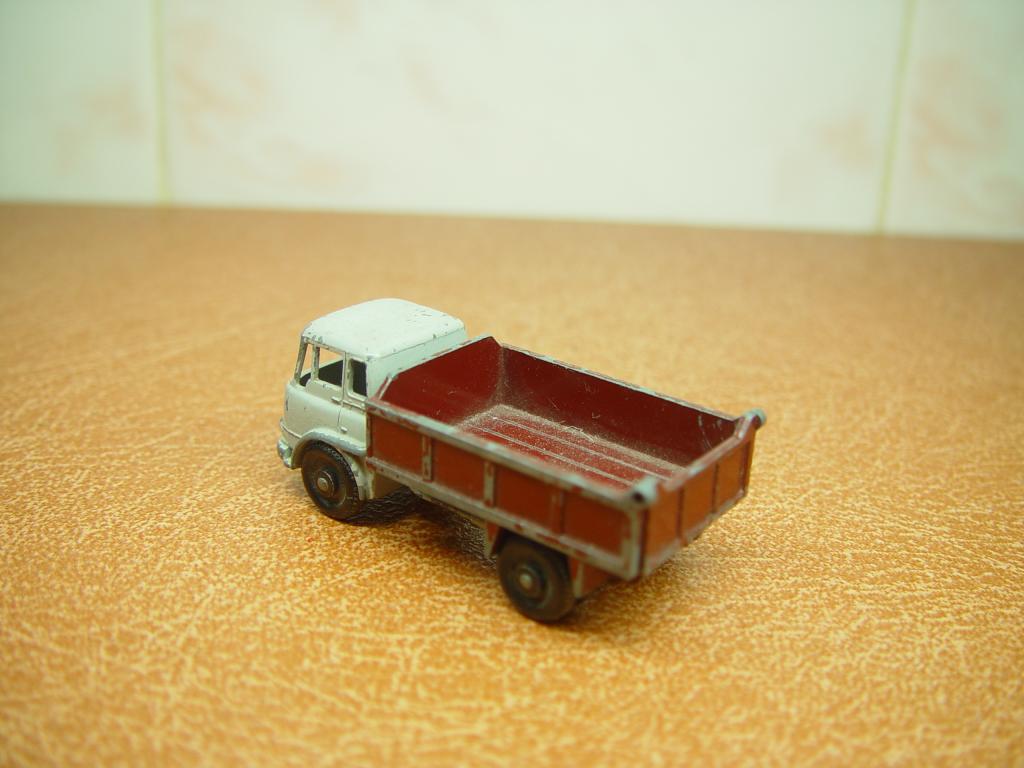 matchbox tipper truck