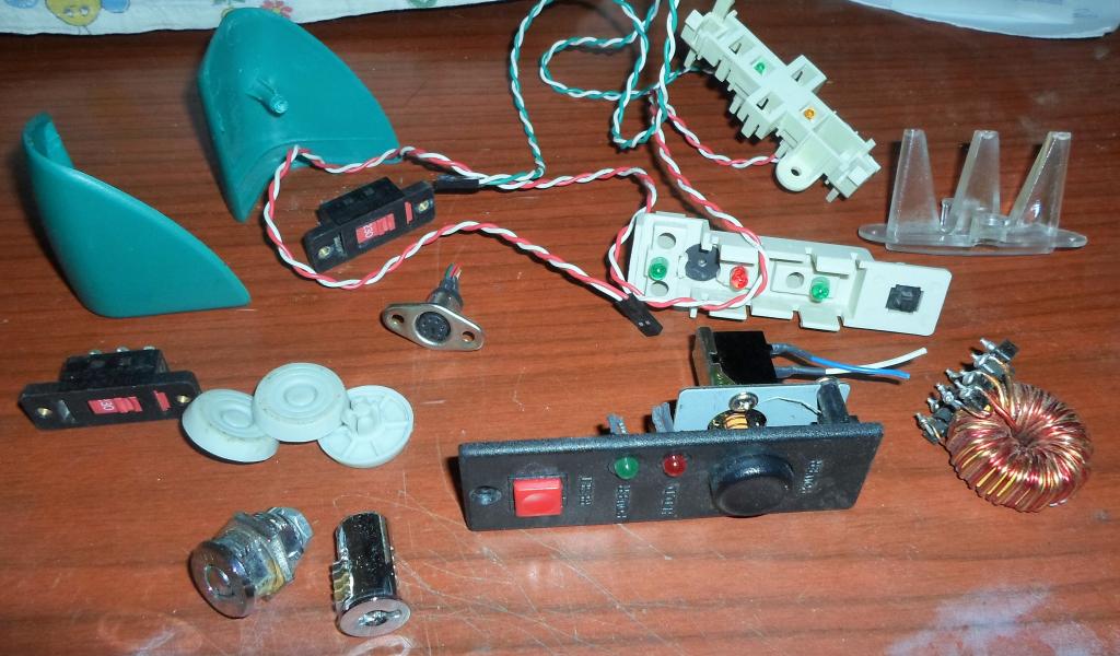 Ретро запчасти для ПК 20 век-одним лотом