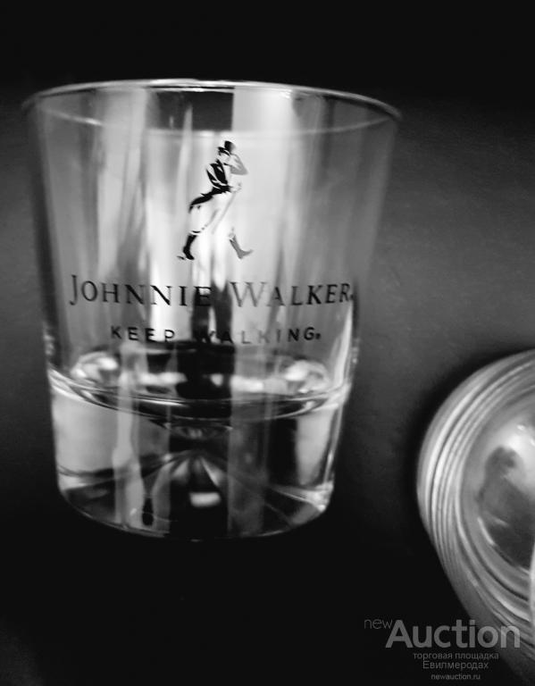 Песня со стаканам. Стакан для виски Johnnie Walker. Стакан Джонни Волкер. Стакан Johnnie Walker объем. Джонни Волкер виски со стаканами.