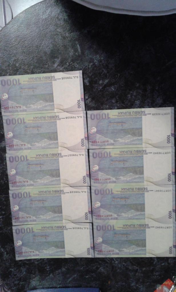 Индонезия 1000 рупий 2000 UNC ПРЕСС на выбор