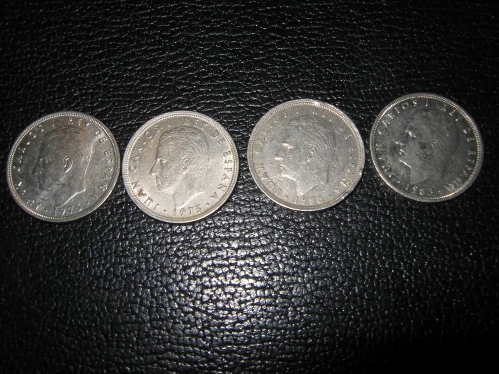 Даны 4 монеты