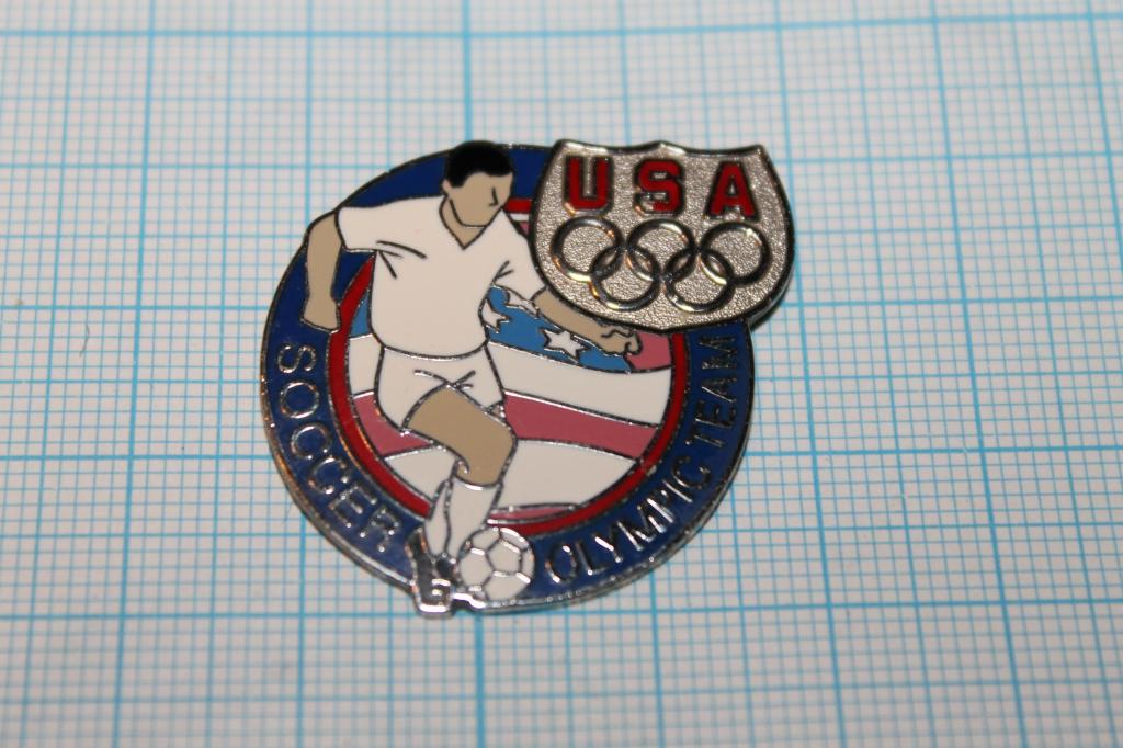 ЗНАКИ ЗНАЧКИ  ОЛИМПИАДЫ  ФУТБОЛ   / TEAM   USA      / MINT