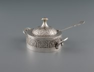 Сахарница с серебряной ложкой ,посеребренная бронза (сер. 20 в. Индия )