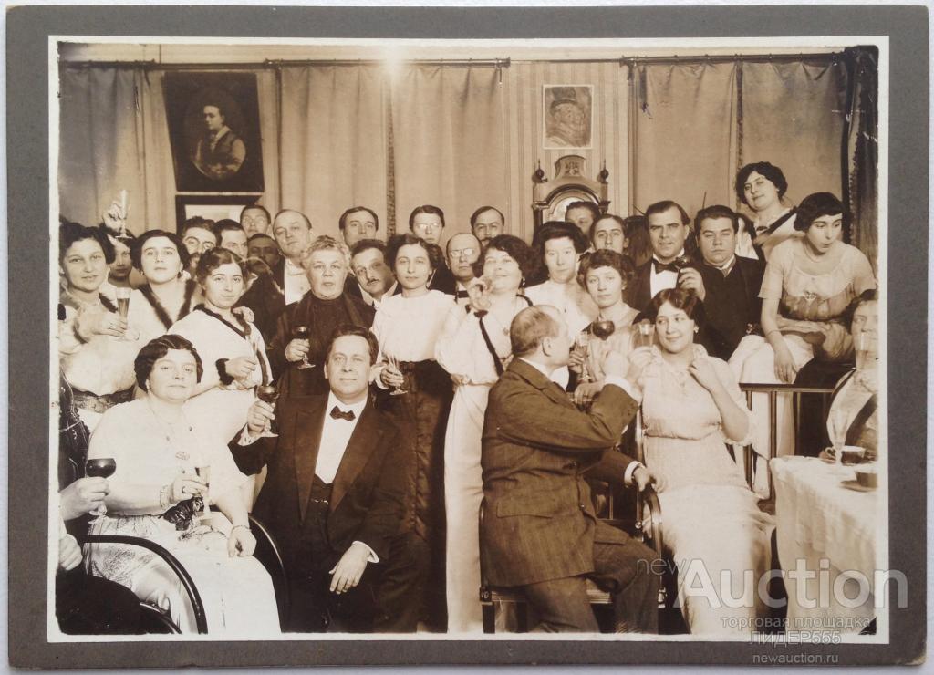 СОБИНОВ Л.В. ДОМА НОВЫЙ ГОД С ДРУЗЬМИ 1914 МОСКВА