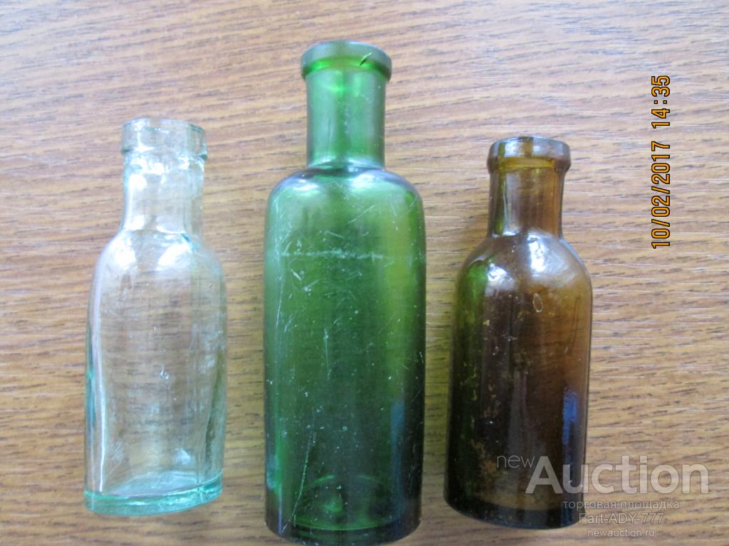 Пузырек 100. Старинные маленькие стеклянные бутылочки. Старые стеклянные пузырьки. Старинные бутылки и пузырьки. Маленькие бутыльки старые.