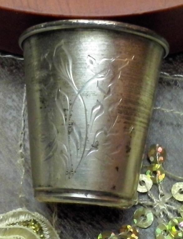 Коньячная рюмка, серебро-875 с позолотой.