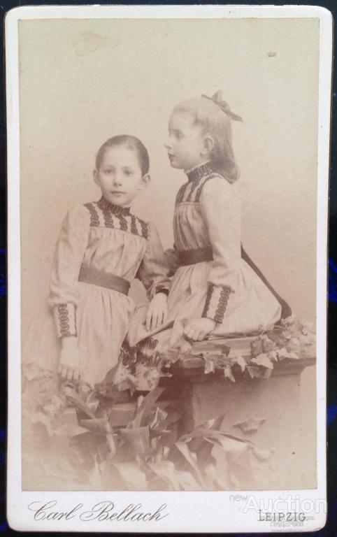 ФОТО ДЕВОЧКИ ! ФОТОГРАФ CARL BELLACH LEIPZIG 1891 год.