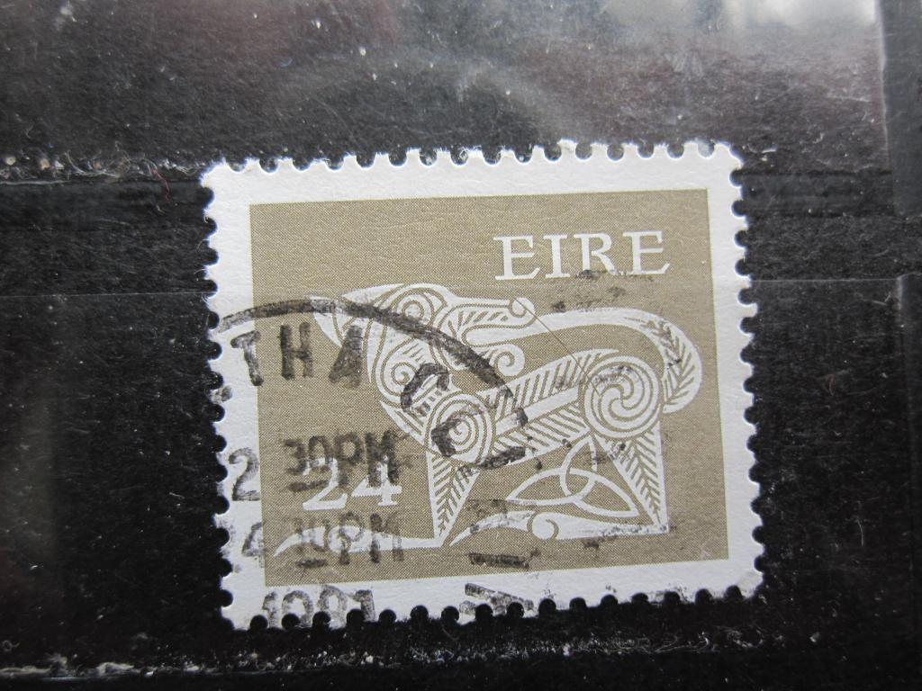 Ирландия серия " Раннее Ирландское искусство" брошь стилизованная под собаку(7-ой век)*