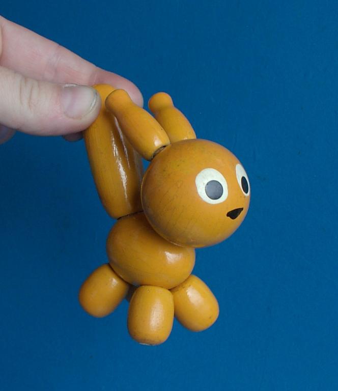 Игрушка редкая БЕЛКА белочка деревянная СССР