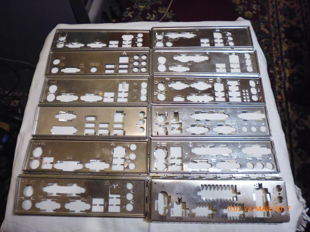 Планки в корпус ПК для материнских плат