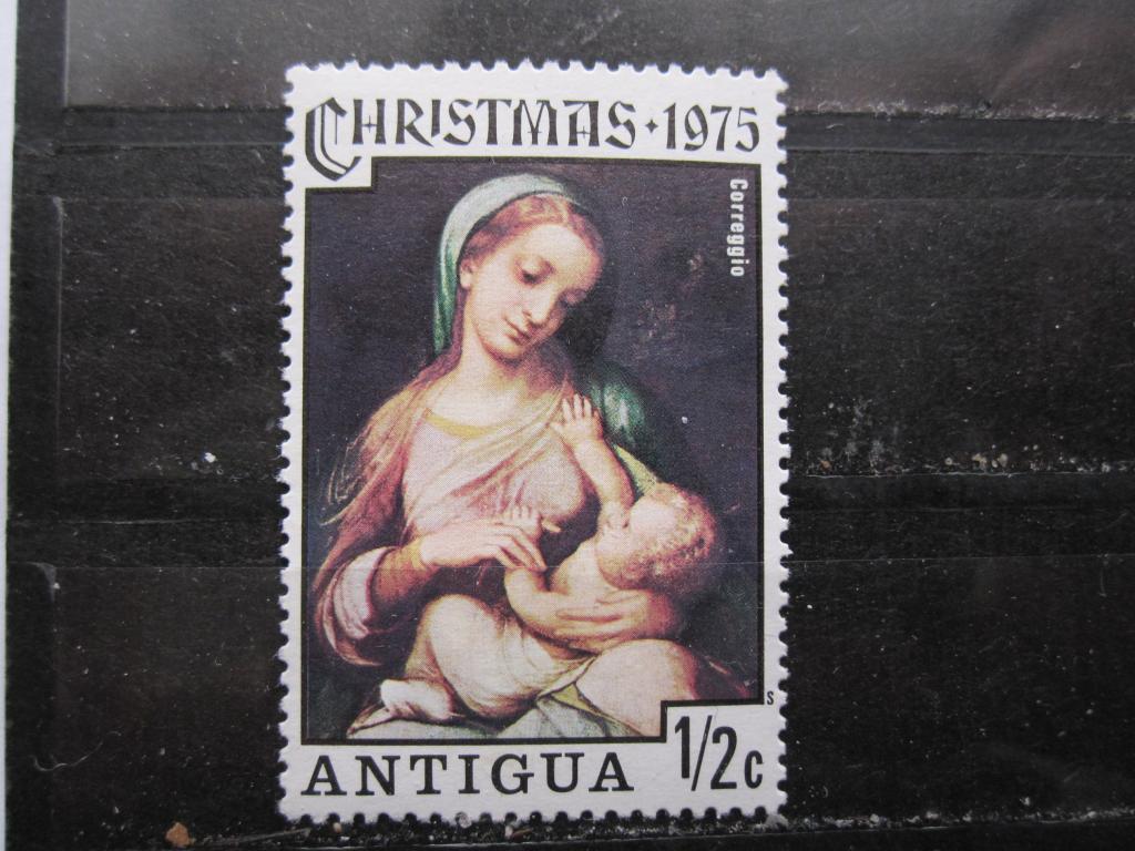 Антигуа серия "Рождество 1975 г.", Корреджо Антонио Аллегри "Мадонна с младенцем