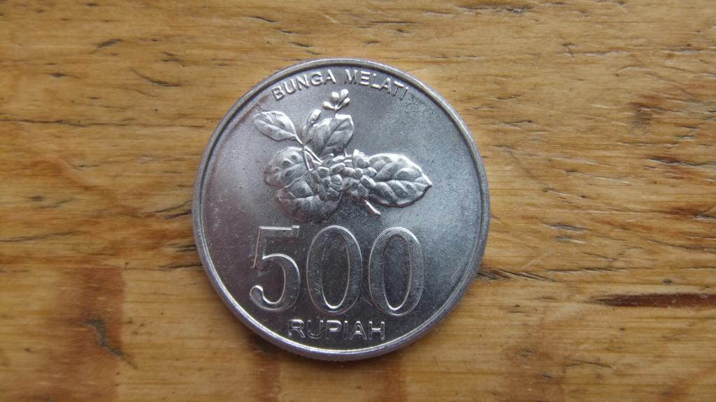 Индонезия 500 рупий 2003 Алюминий Жасмин UNC