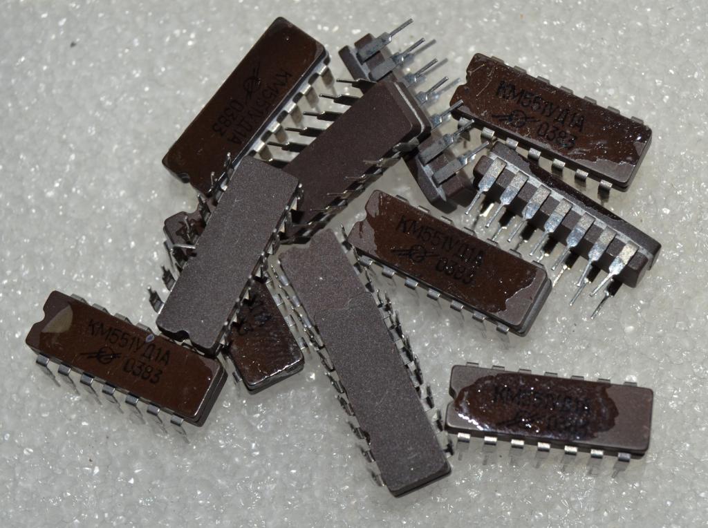 Микросхема серии   КМ-551УД1А      Керамика       (Цена за 1 штуку)      Лот № Р-153