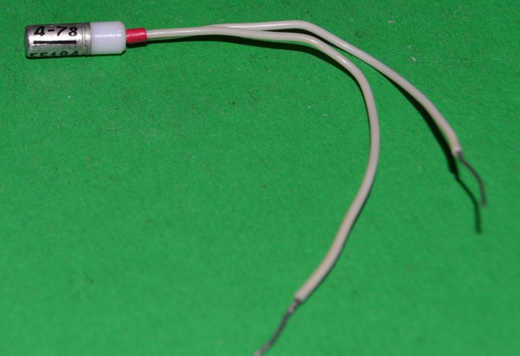 Фото-датчик (Фотодиод)  ФД     (Металл)    (Цена за 1 штуку) Лот № Р-354-3