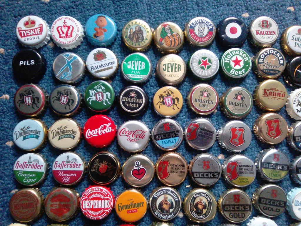 Coca cola пробка. Пробки на колу. Пробки pepsi 2002. Coca cola крышка. Пробки на колу.