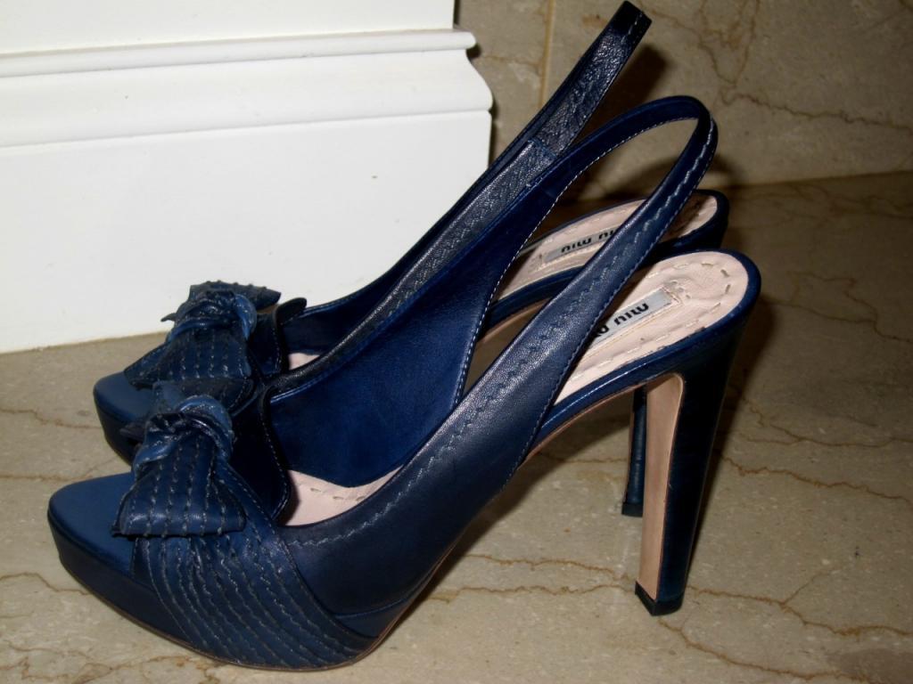 MIU MIU (PRADA) ОЧЕНЬ КРАСИВЫЕ БОСОНОЖКИ р 38