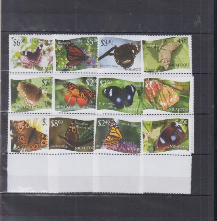 Ниуафооу 2012  бабочки с полями, MNH