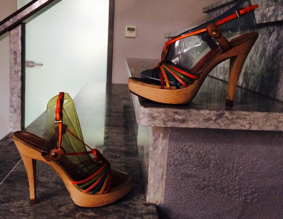 PRADA босоножки каблук р 36 ОРИГИНАЛ