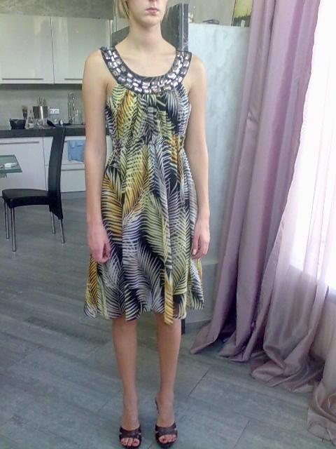 Дизайнерское платье  ELISE RYAN р 44- 46 С камнями