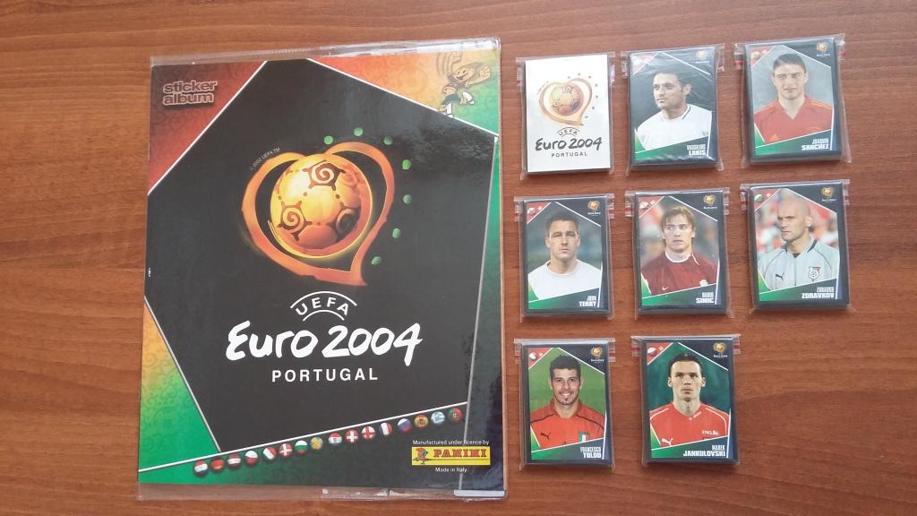 Альбом для наклеек panini. Наклейки Panini к евро 2004. Панини евро 2004. UEFA Euro 2004 Panini. Альбома Panini Euro 2004.