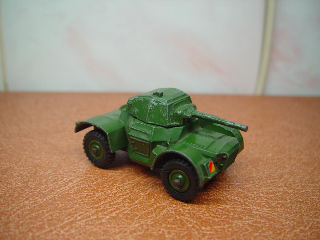 dinky toys armoured car