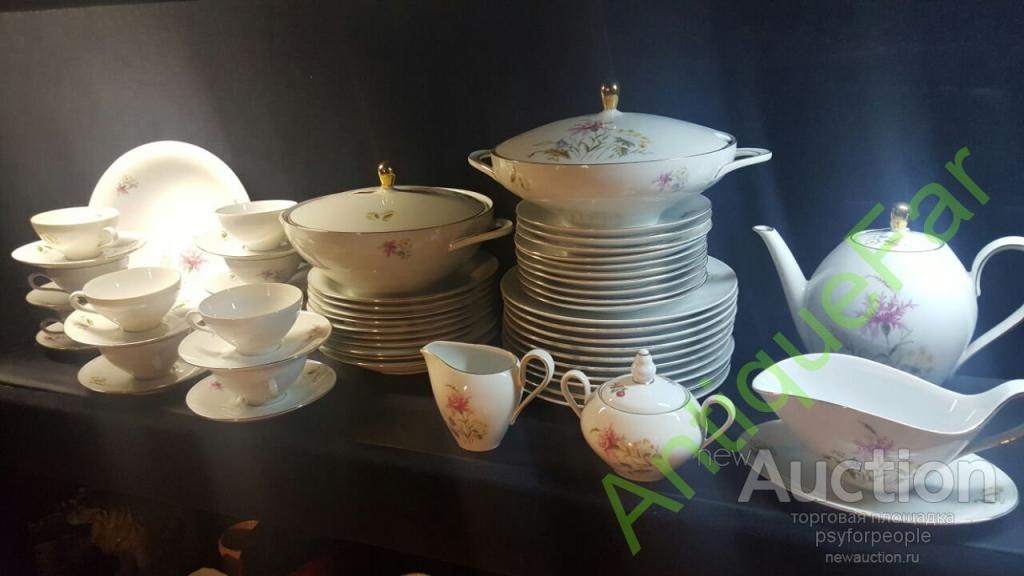 Большой сервиз чайный и столовый на 10 персон. Германия. Миттерих