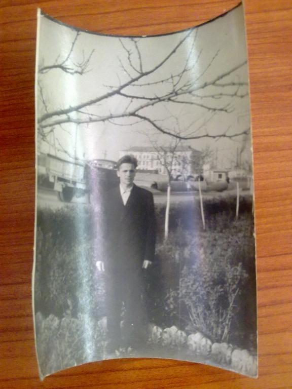 Советский быт Пермь Мужчина одежда мода 12 х 9 см