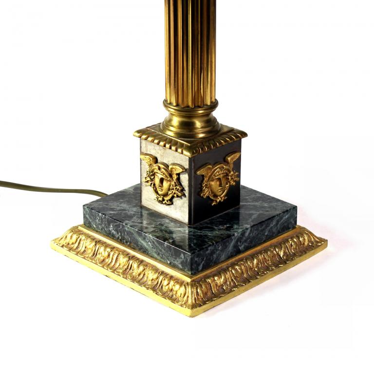 е27 220в 40вт. Rivoli светильник настольный damaris. настольная лампа belford с белым абажуром. светильник настольный светодиодный uniel tld-531 4w черный/белый ul-00000807. настольная лампа аргеева 1899.