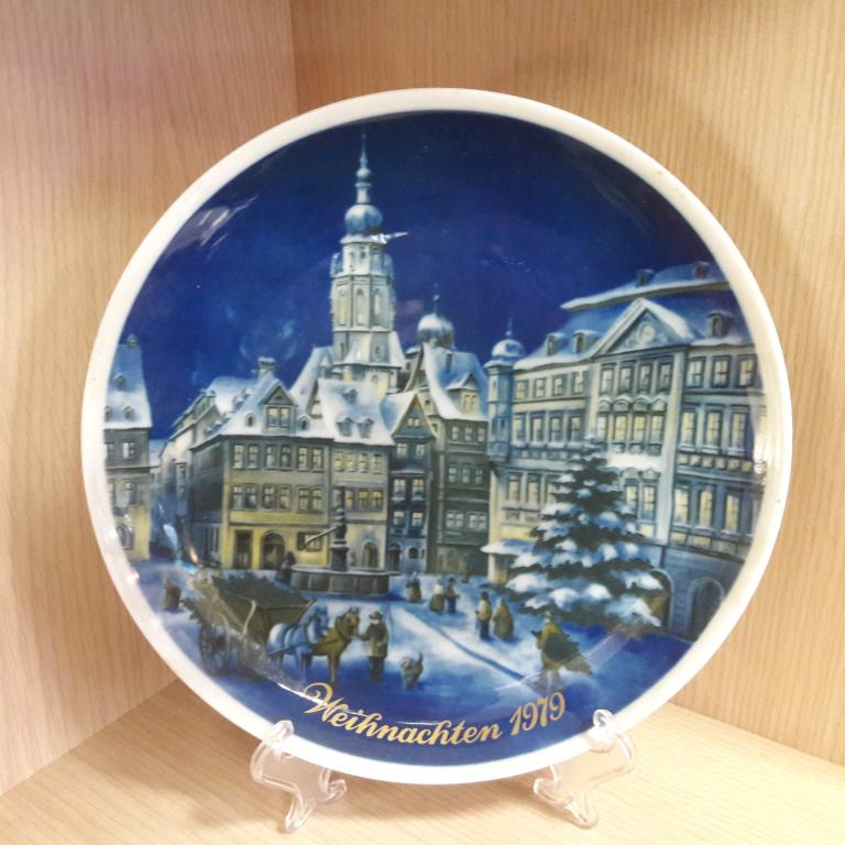 Тарелка настенная "Рождество". Германия.Бавария. Фарфор.1979 год.