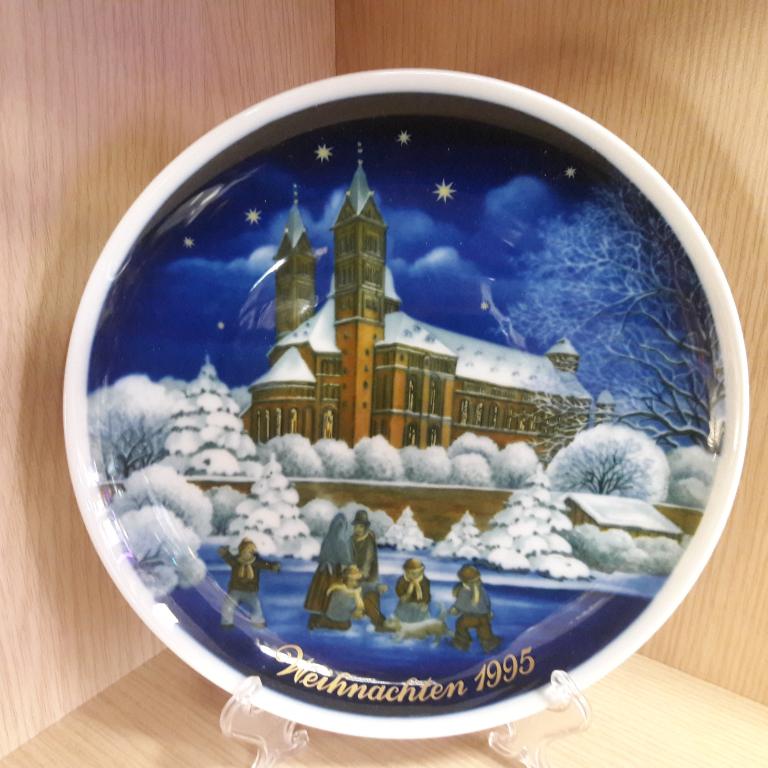 Тарелка настенная "Рождество". Германия.Бавария. Фарфор.1995 год.