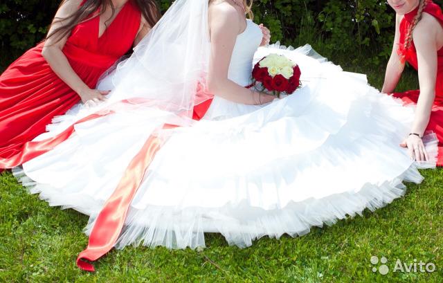 Свадебное платье