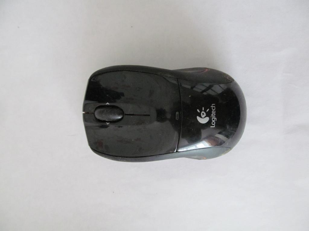 Лазерная беспроводная мышь Logitech на запчасти