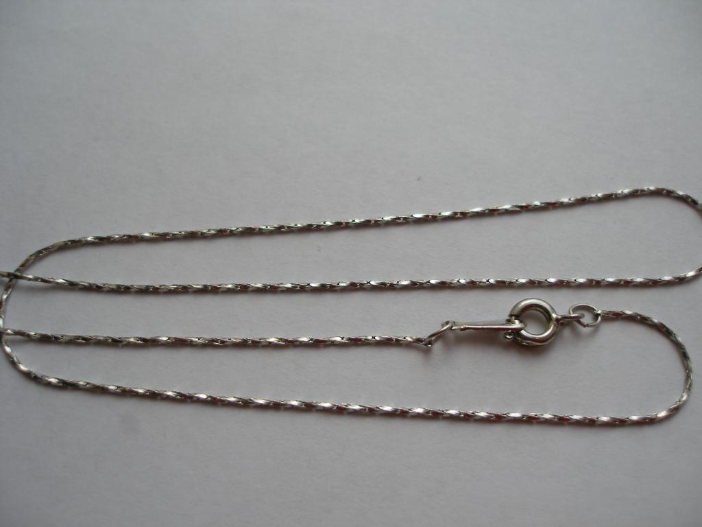 Цепочка..Серебро 925 пробы.1,5 гр.