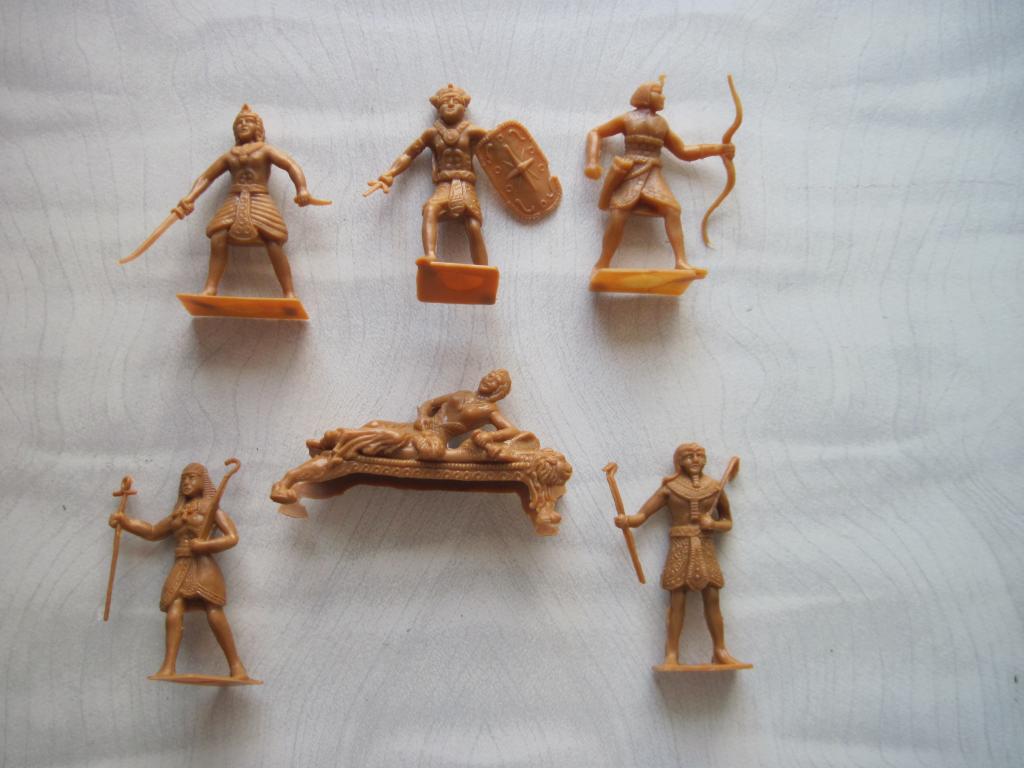 солдатики египтяне дзи.