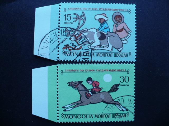 Марки. Монголия. Наши счастливые дети . 1966 г.