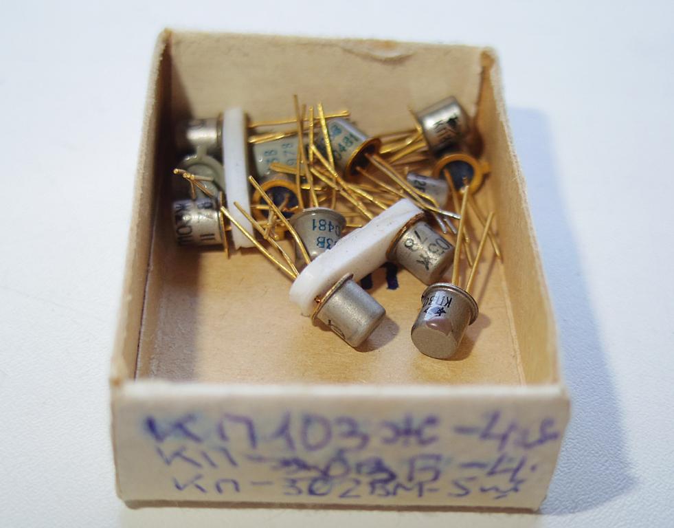 КП103Ж КП303Б КП302ВМ транзистор позолота