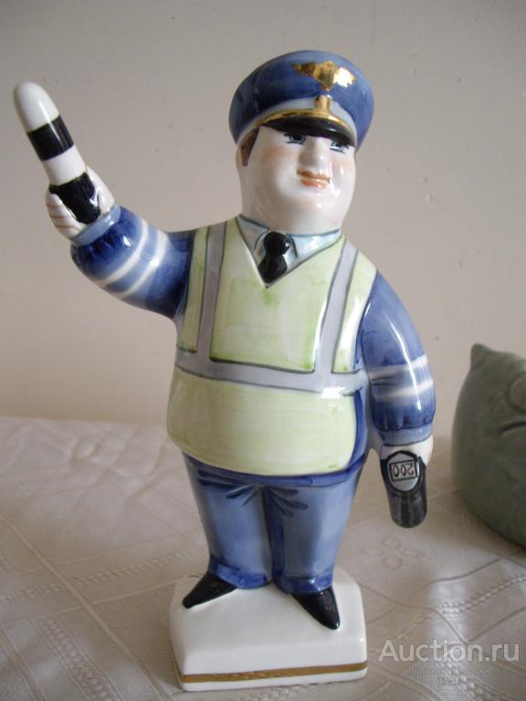 Инспектор ДПС  статуэтка авторская керамика новая