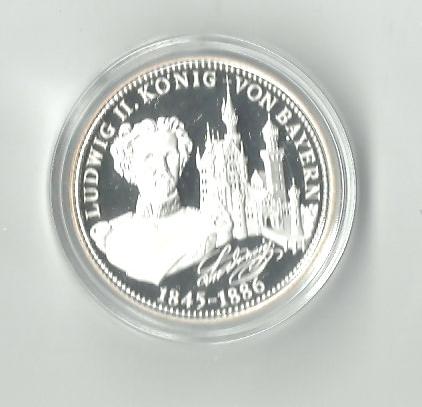 МЕДАЛЬ-ЖЕТОН.ЛЮДВИГ 2 КОРОЛЬ БАВАРИИ.СЕРЕБРО.1994 год.капсула