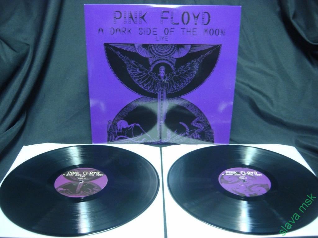Lp moon. Грампластинки 1974. Dark Side of the Moon LP мебель. Pink Floyd Dark Side of the Moon LP купить. The Dark Side of the Moon (Live at Wembley 1974).