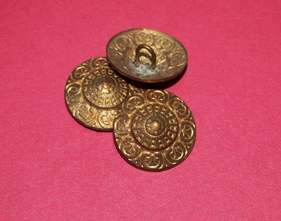 Старинная ПУГОВИЦА - Франция Конец XIX века - ⌀ 18 мм. - Цена за 1 шт.