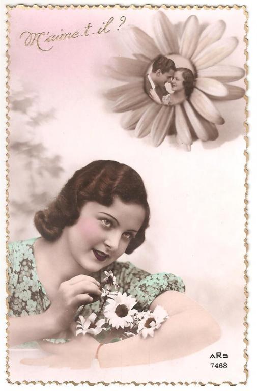 Старинная открытка - Девушка - Любит - Не любит - 1936 год, Франция | Ромашка