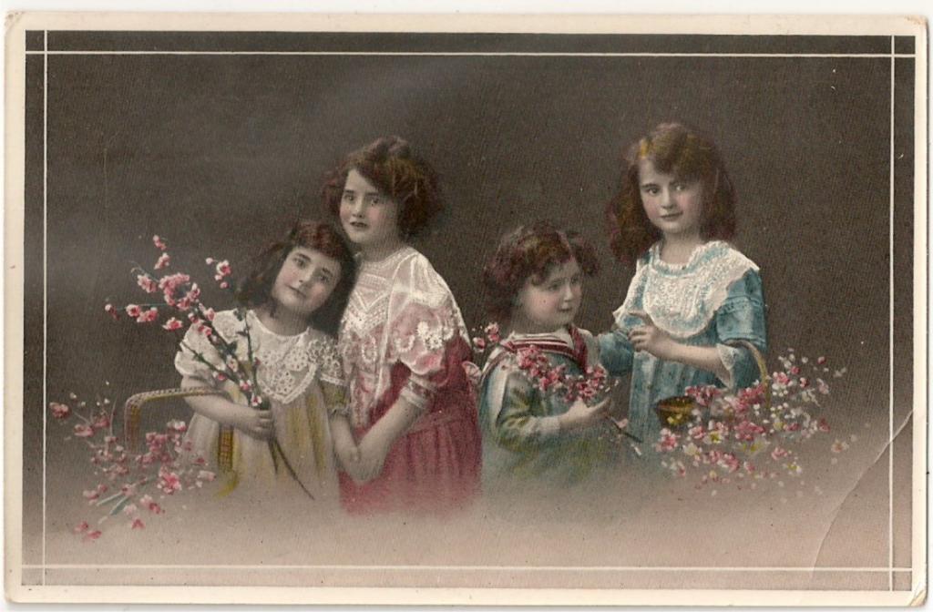 Старинная фото открытка - Девочки с ветками цветущей яблони - Германия 1912 год