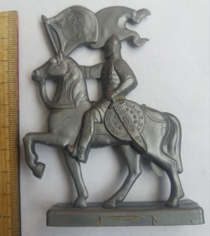 Рыцарь, Витязь, Воин на коне с флагом СССР