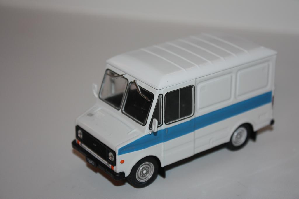 Deagostini Автолегенды СССР №114 ЕрАЗ-3730 1995—2002 гг.