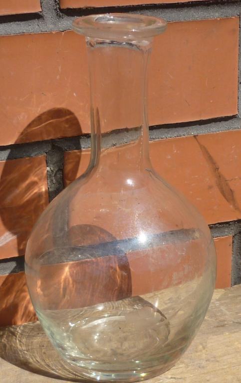 Графин Стекло СССР Высота 19,5 см.Вес 0.368 кг.