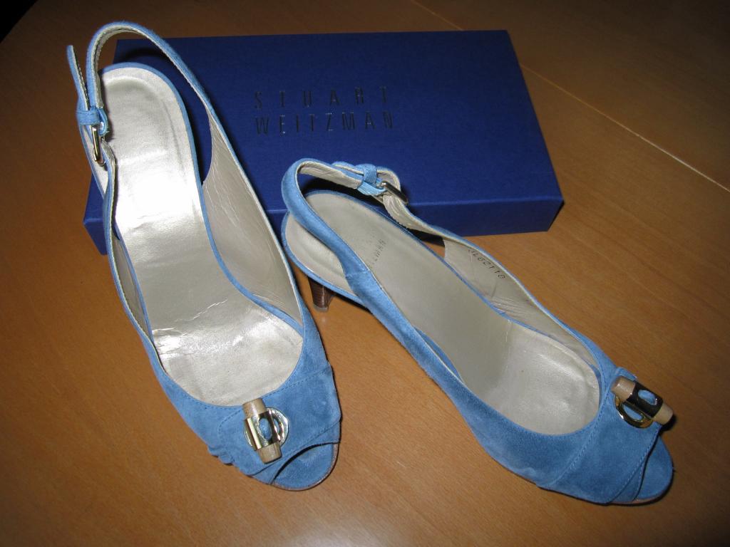 Stuart weitzman Голубые босоножки