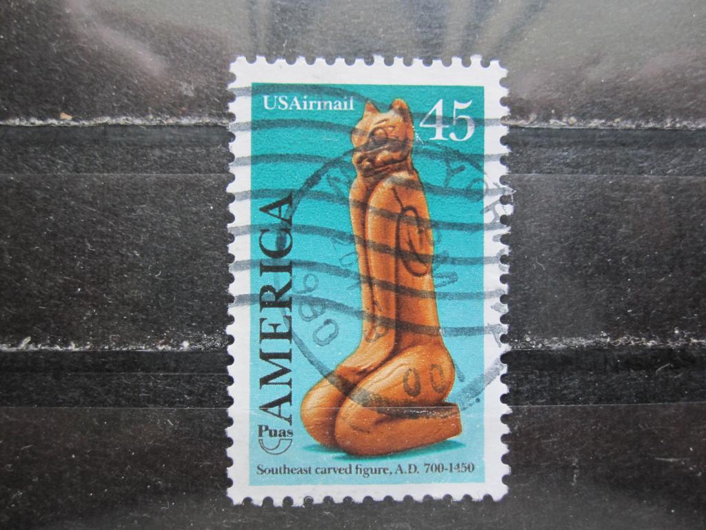 США серия "Искусство доколумбовой Америки", резная фигура