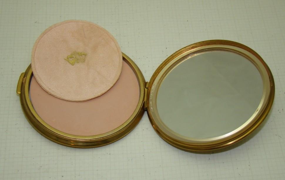 пудреница винтаж арт деко. антикварные пудреницы. зеркальце пудреница круглое винтаж 1969. завод ленэмальер ленинград. пудренница метокс.