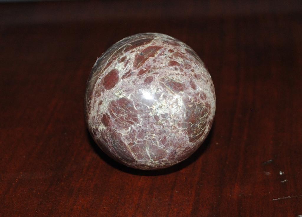 Яйцо пасхальное 8 Камень природный коричневый