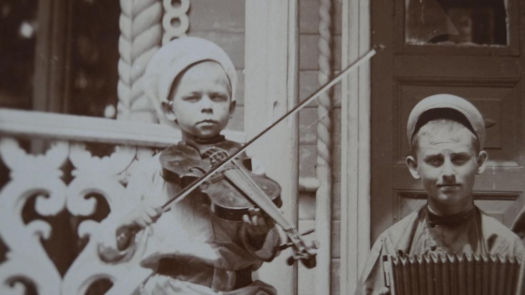 тула 1 женская гимназия. дети 1917. дети 1917. многодетная крестьянская семья. эмигранты 1917.